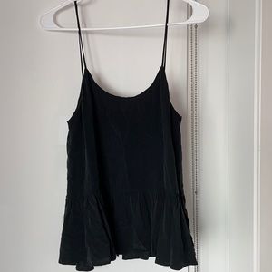 Hm black tank